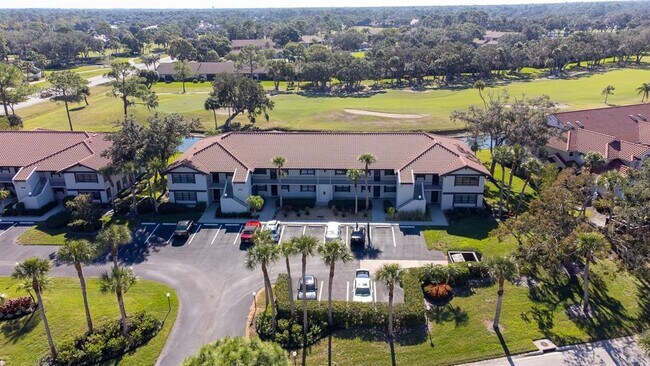 Building Photo - 5630 Golf Pointe Dr