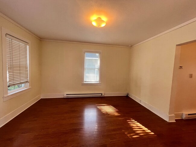 Building Photo - Charming Home near Downtown Ellensburg!