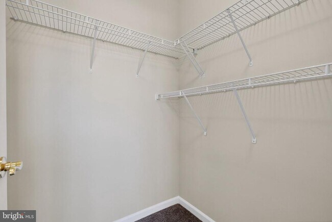 Building Photo - 42563 Highgate Terrace