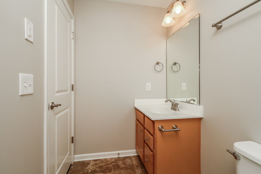 Building Photo - 4249 Sandstone Dr