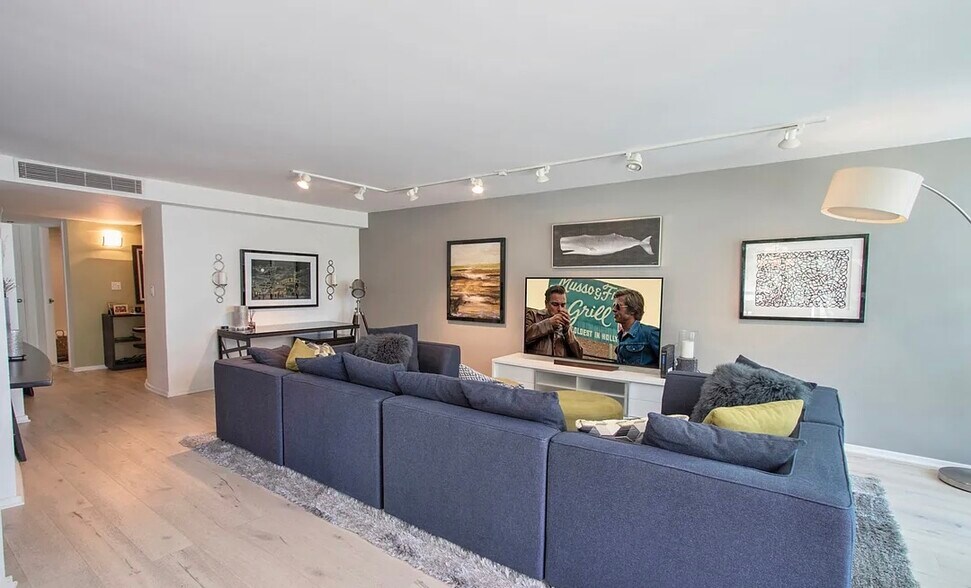 Building Photo - 535 Ocean Ave