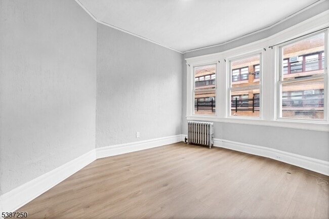 Building Photo - 91 Aldine St