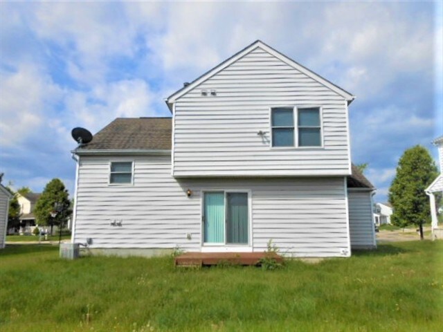 Building Photo - 9200 Strawser St