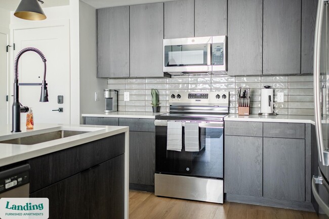 Building Photo - 357 E 500 S