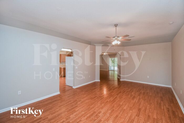 Building Photo - 5603 Village Pond Cir