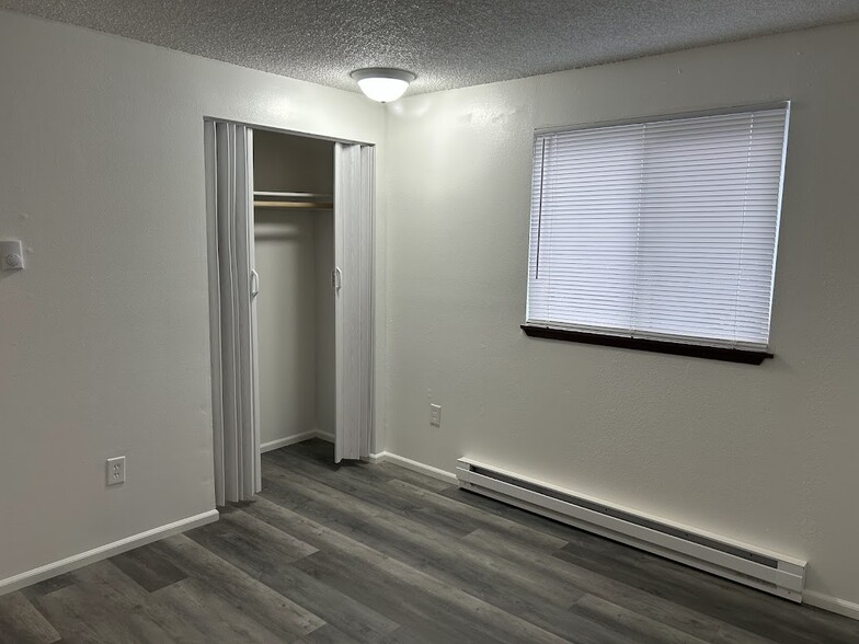Bedroom Closet - 3023 N Hogan St