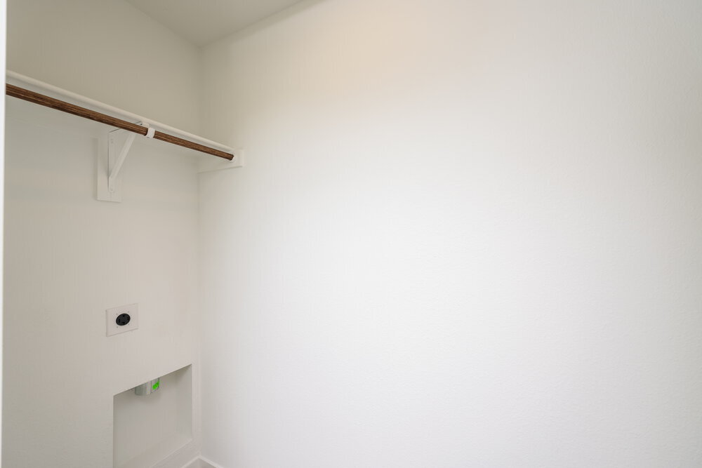 Building Photo - 1235 Maple St