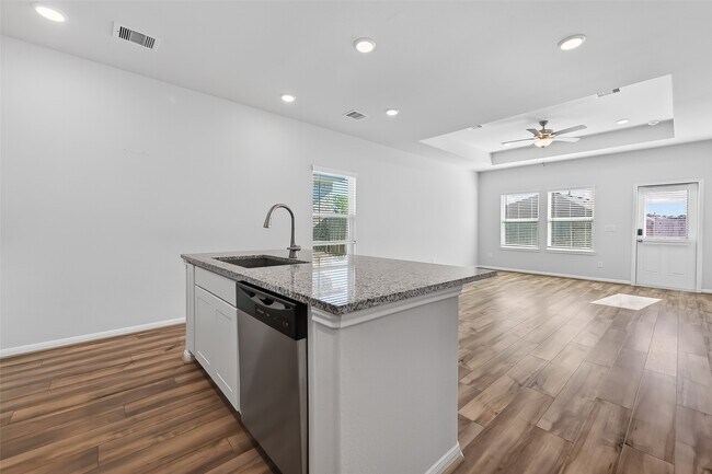 Building Photo - 8327 Bristlecone Pne Wy