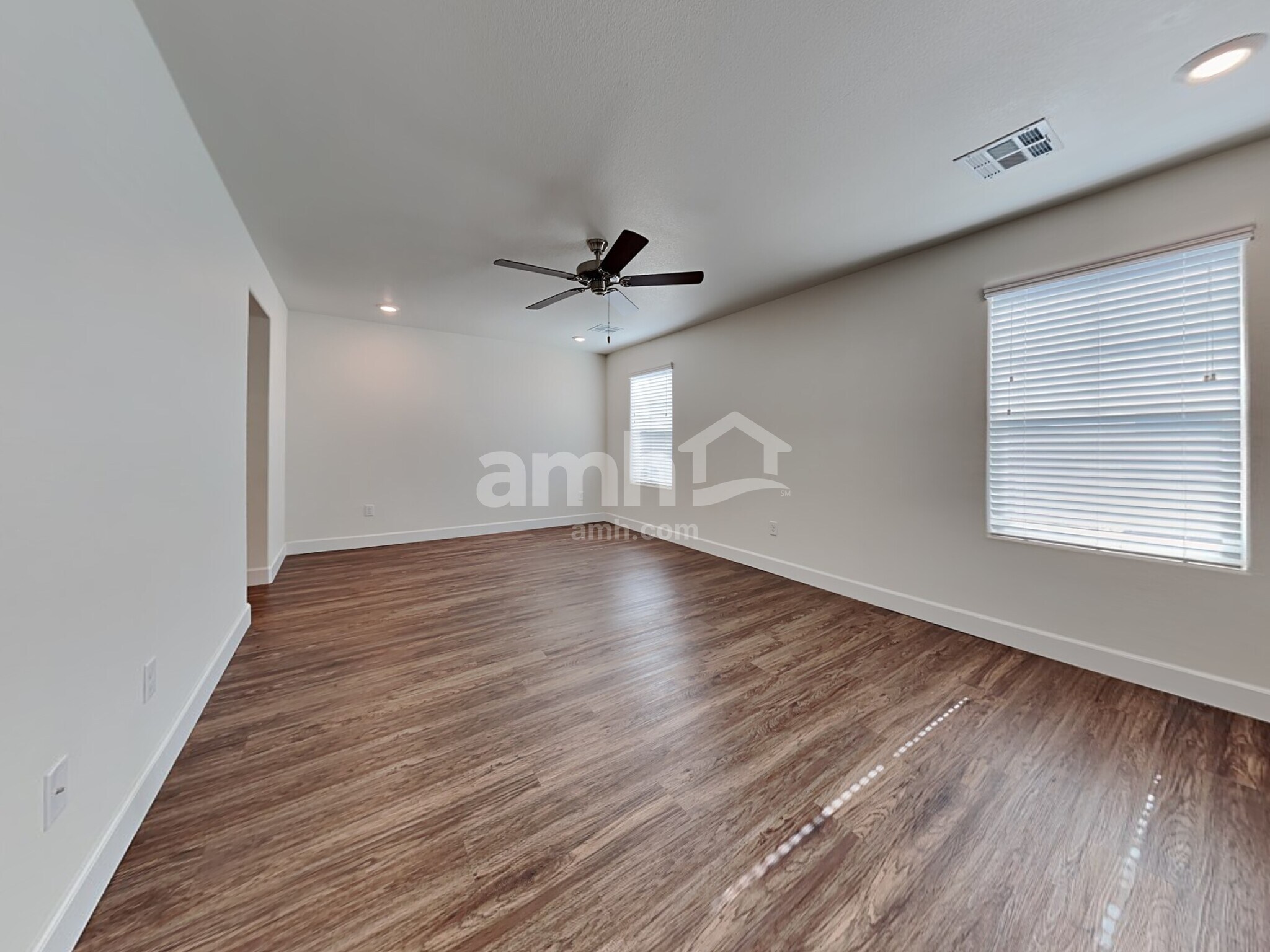 Building Photo - 4739 Tree Swing St