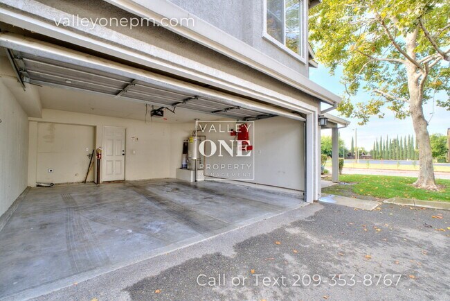 Building Photo - Rare vacancy opportunity in Turlock's fine...