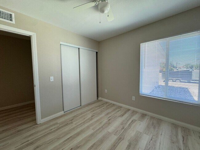 Building Photo - 25060 Steiner Dr