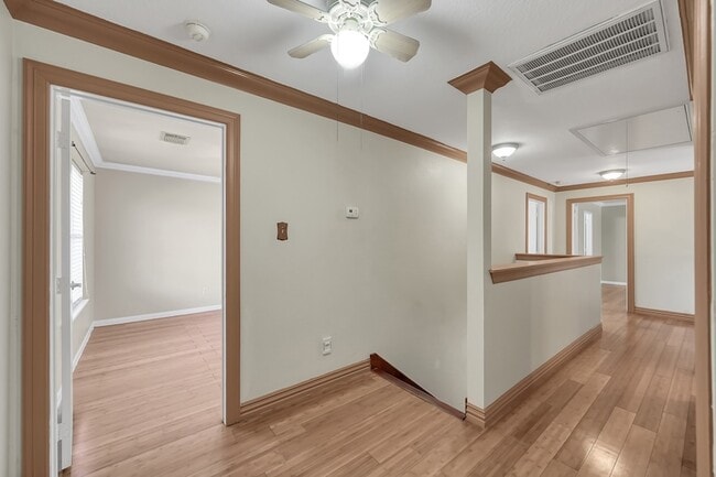 Building Photo - 10130 Woodico Dr