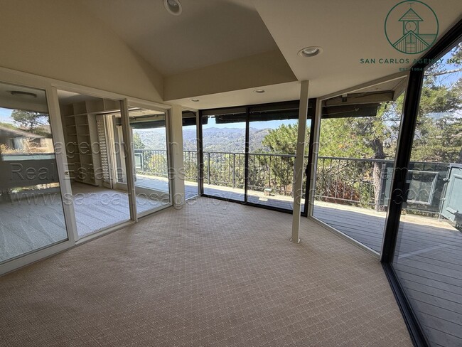 Building Photo - 97 Del Mesa Carmel