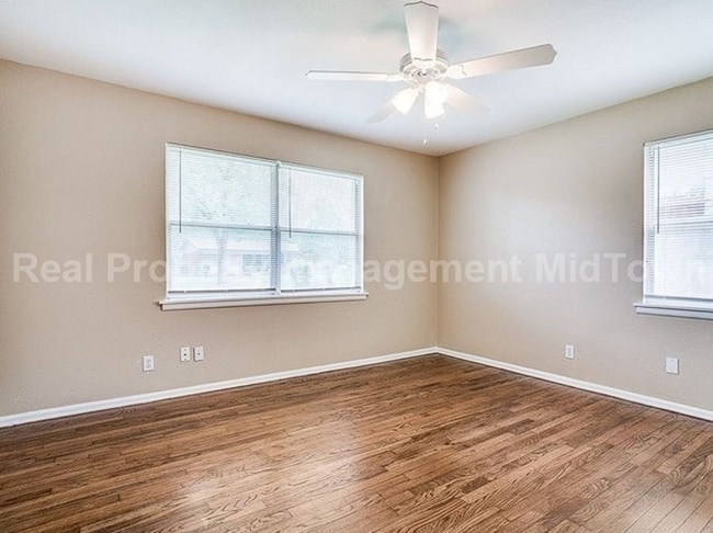 Building Photo - 222 Pecos St