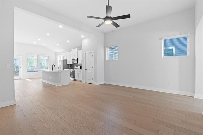 Building Photo - 8504 McKamy Dr
