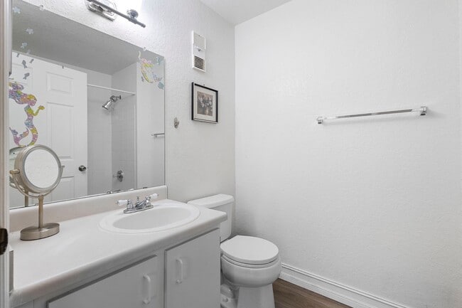 Building Photo - 13016 Plantation Park Cir