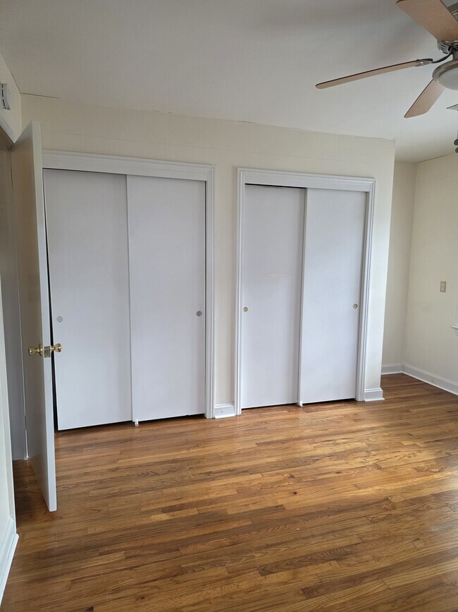 Building Photo - 615 Pine Dr