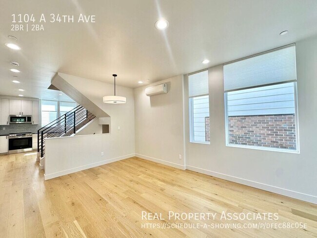 Building Photo - 1104 A 34th Ave