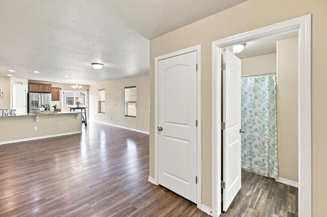 Building Photo - Beautiful Ranch Home in Ventana – Minutes from Fort Carson!