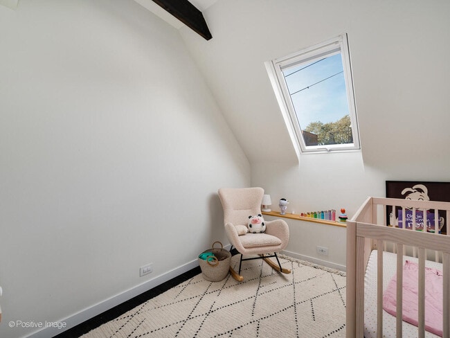 Building Photo - 844 W Altgeld St