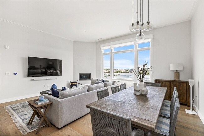 Building Photo - 10 Shipyard Dr