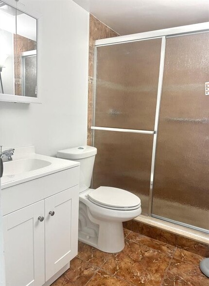 Building Photo - 199 E McNab Rd