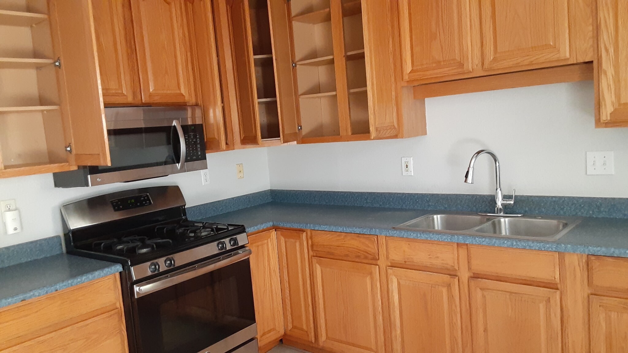 Building Photo - 15157 Jenell St