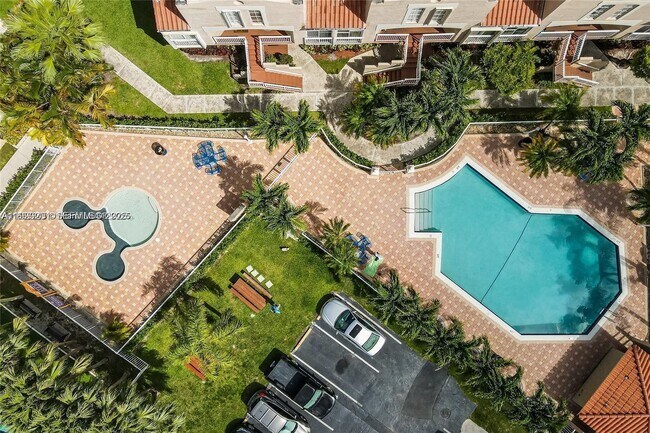 Building Photo - 665 NW 85th Pl