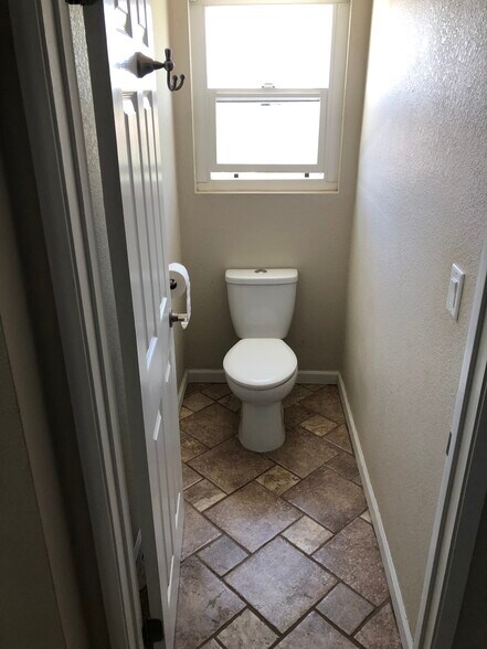 Master Bathroom - 29093 River Run Ln