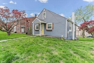 Building Photo - 106 S Walnut St