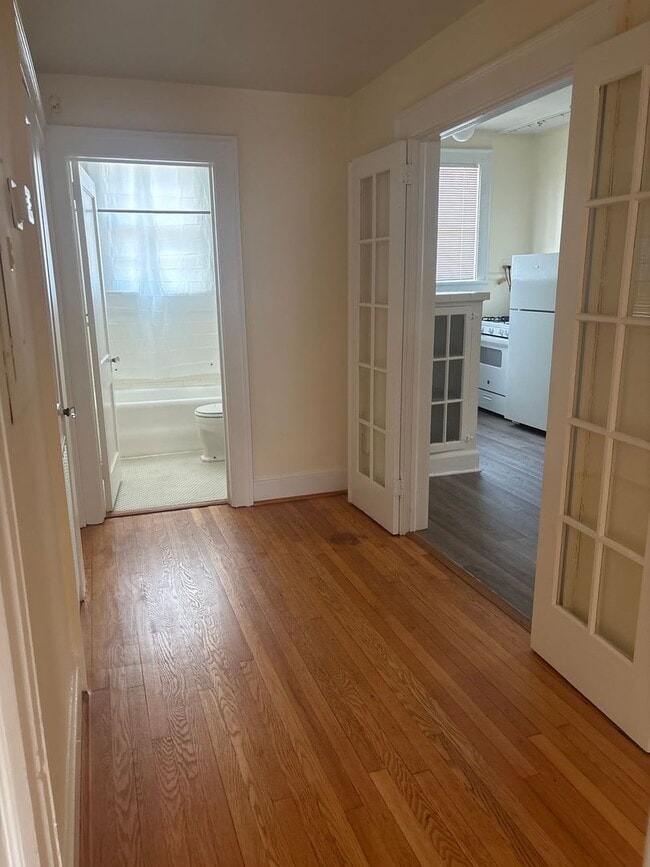 Building Photo - Here's your chance to have it all!