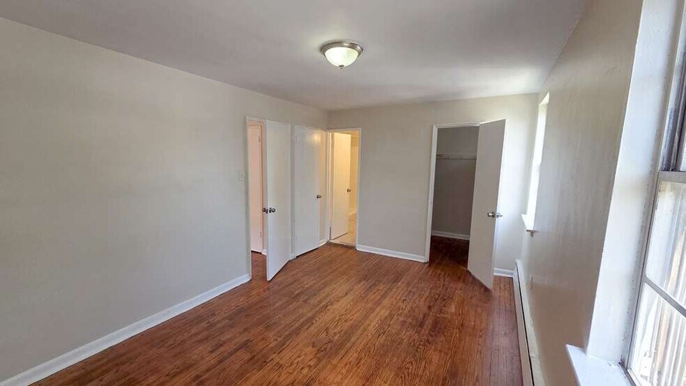 Building Photo - 5846 N Marvine St