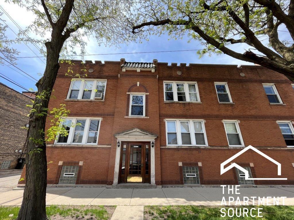Building Photo - 3516 N Lawndale Ave