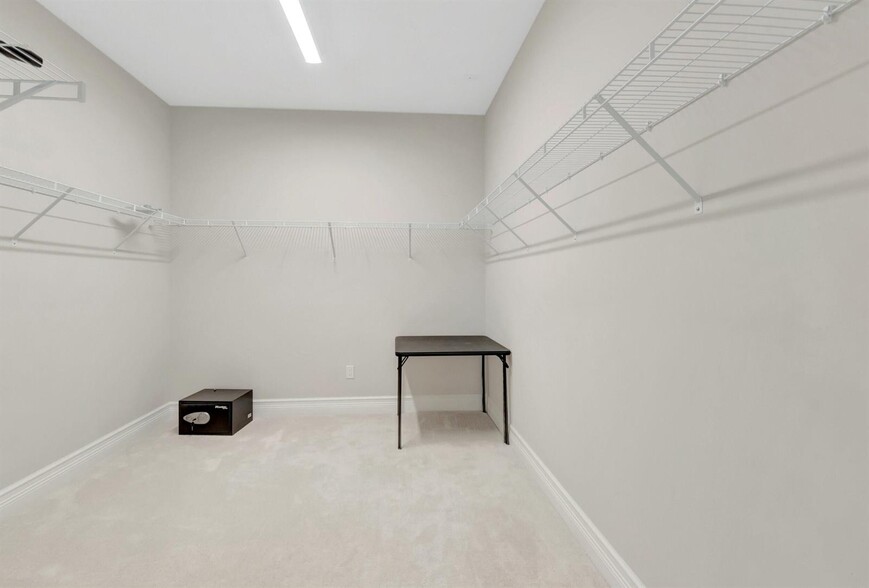 Building Photo - 9060 Dulcetto Ct