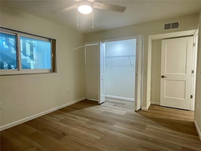 Building Photo - 6300 Flotilla Dr