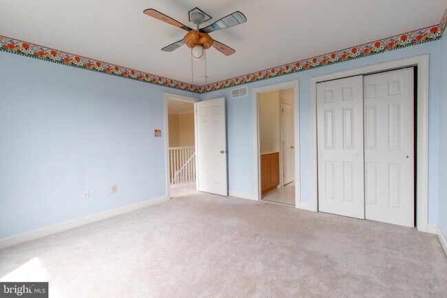 Building Photo - 17 Landon Way