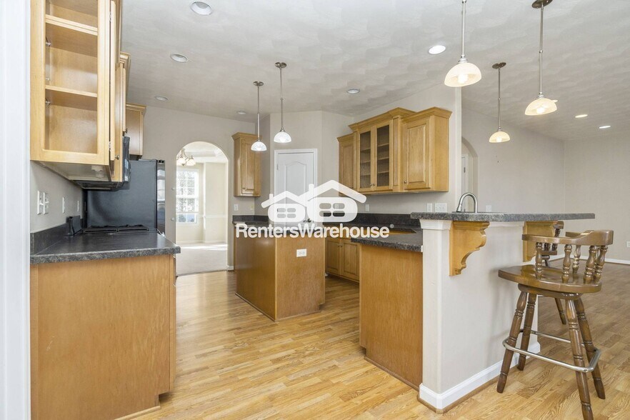 Building Photo - 1812 Haby Ln