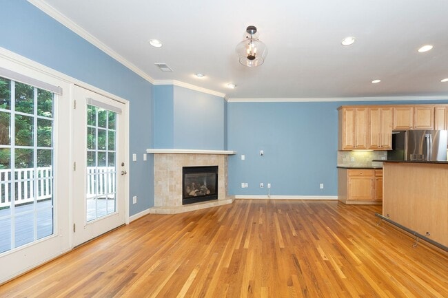 Building Photo - 130 Alpine Ct