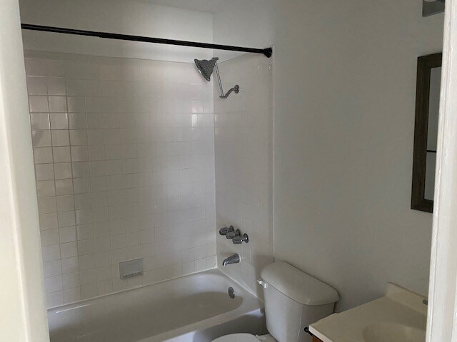 Building Photo - 1005 Dryden Ave