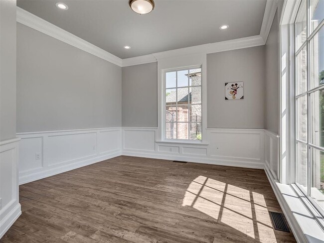 Building Photo - 18601 Wolf Creek Dr