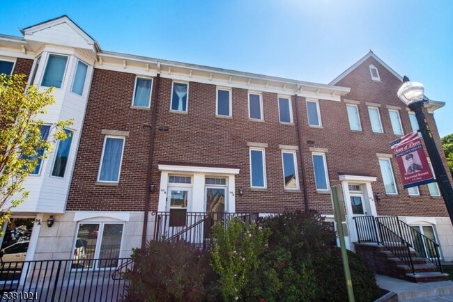 Building Photo - 56 C E Blackwell St