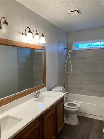 Building Photo - 2520 Galemeadow Dr