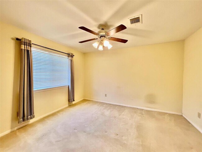 Building Photo - 3823 Elkins Rd
