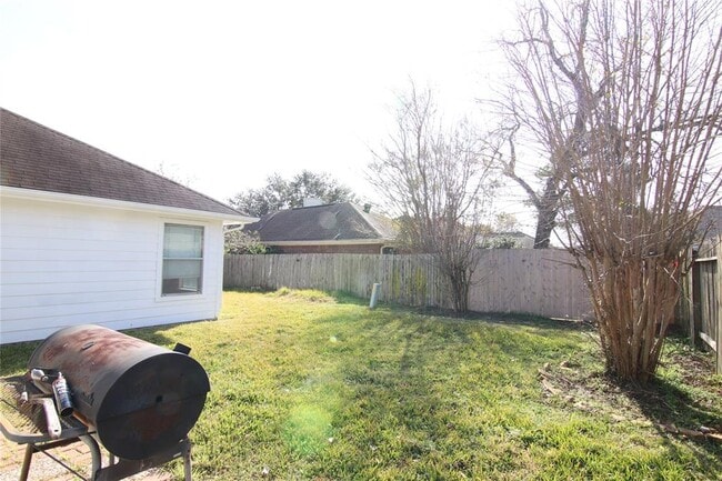 Building Photo - 3607 Stratford Arms Ln