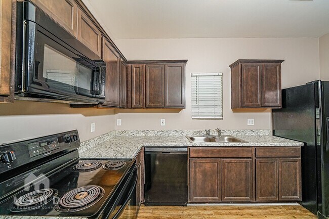 Building Photo - 132 Patriot Point Dr