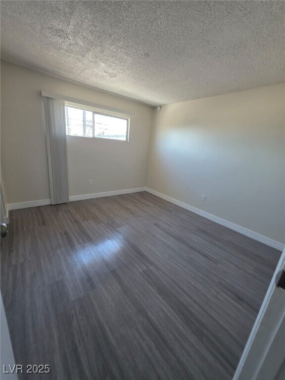 Building Photo - 1075 E Desert Inn Rd