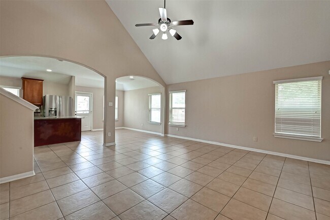 Building Photo - 6402 Black Bamboo Ln