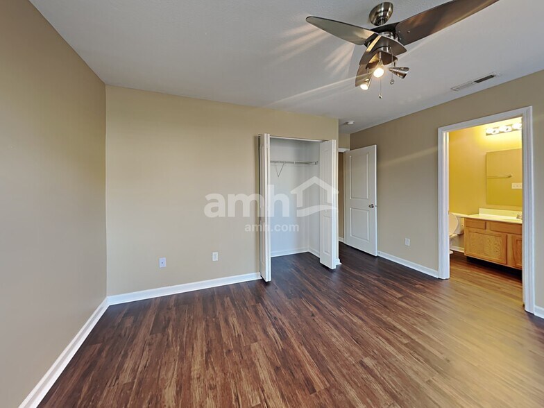 Building Photo - 12693 Old Pond Rd