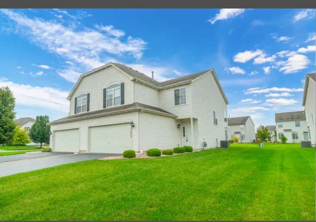 Building Photo - 1609 Grove Ct