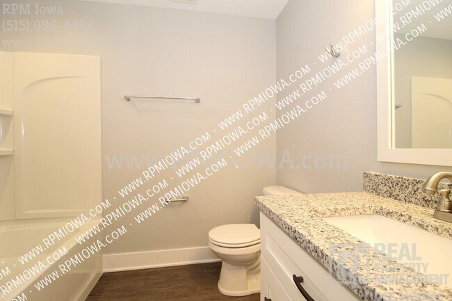 Building Photo - 5374 Destiny Dr